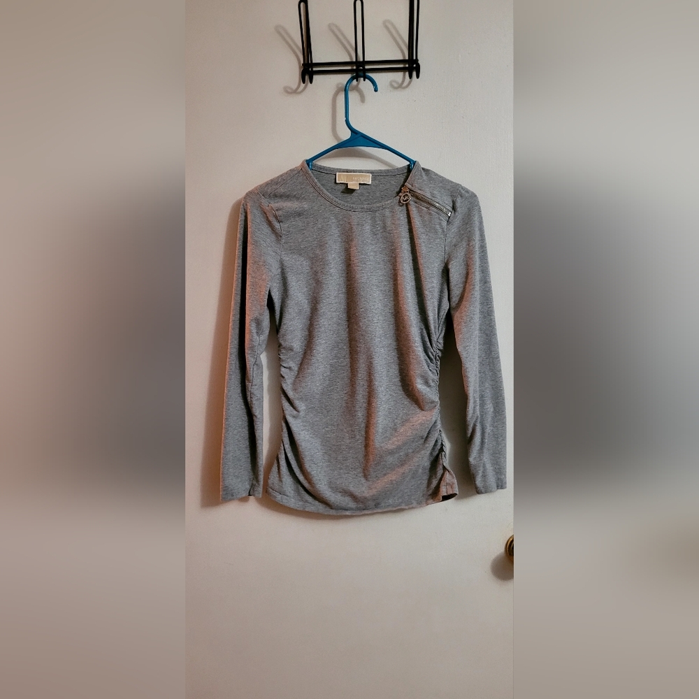 Women's Michael Kors shirt